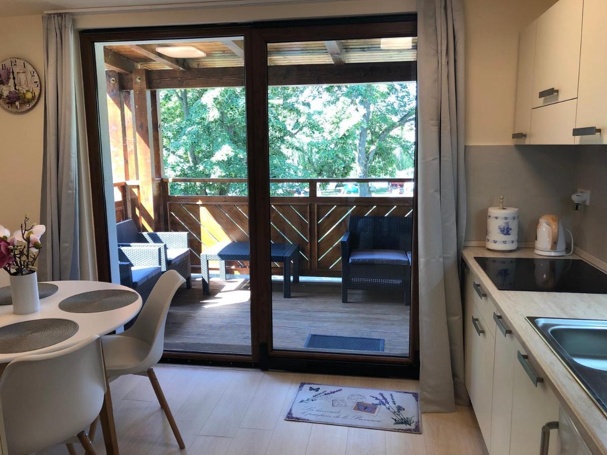 Beachfront Studio Apartman Aparthotel Balatonfuzfo Luaran gambar