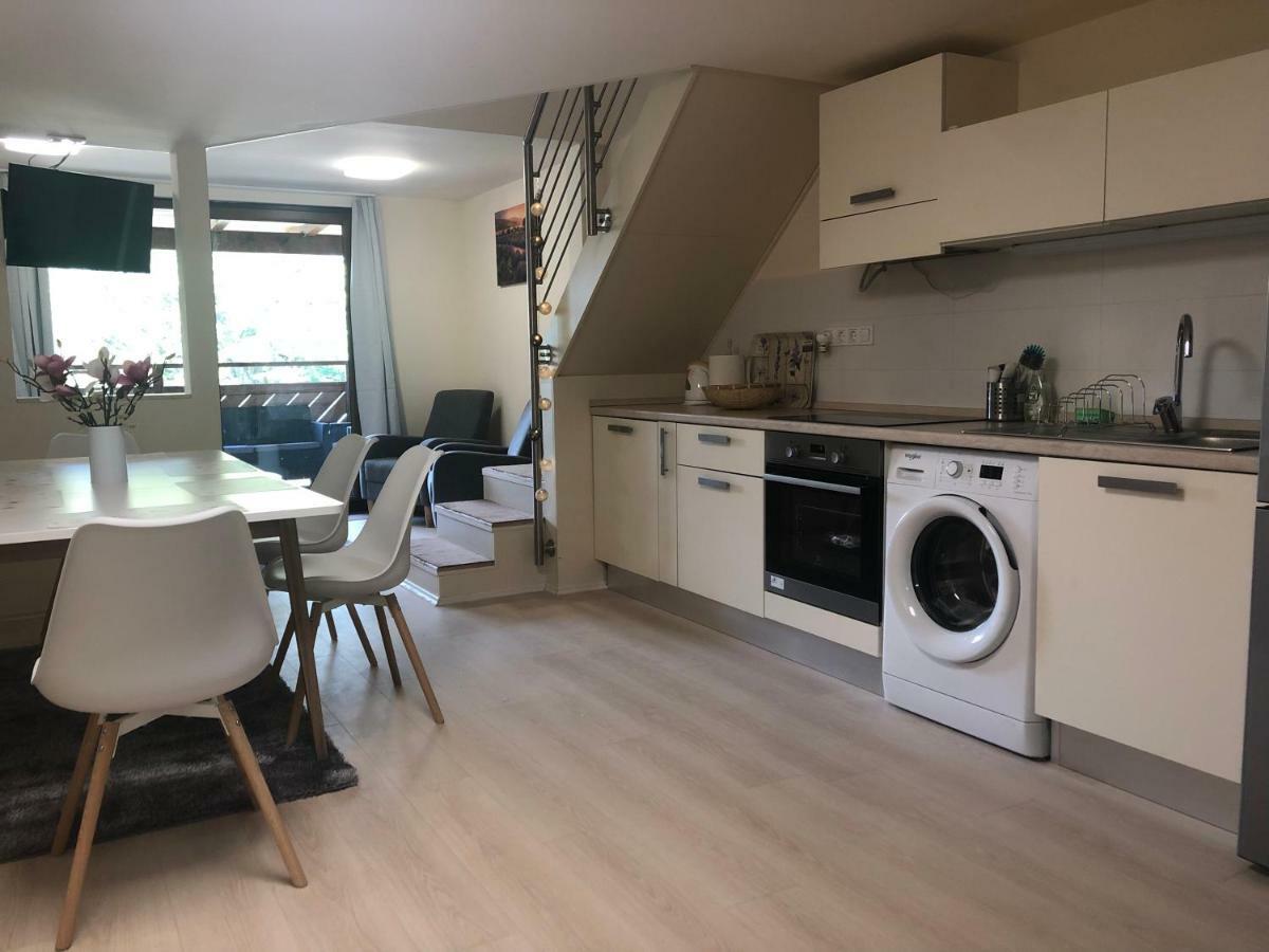 Beachfront Studio Apartman Aparthotel Balatonfuzfo Luaran gambar