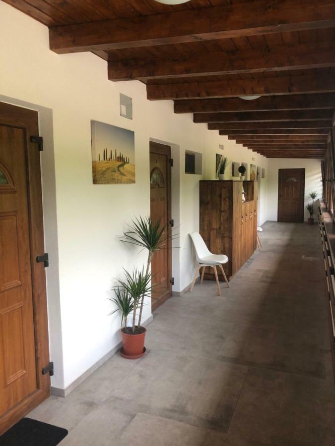 Beachfront Studio Apartman Aparthotel Balatonfuzfo Luaran gambar