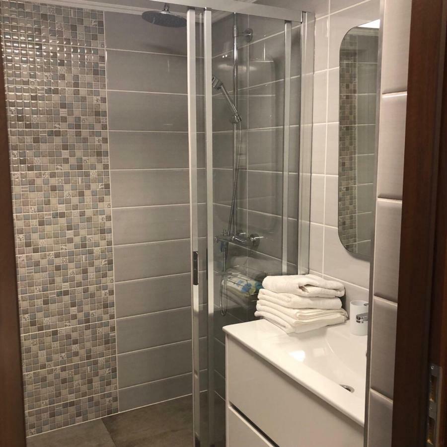 Beachfront Studio Apartman Aparthotel Balatonfuzfo Luaran gambar