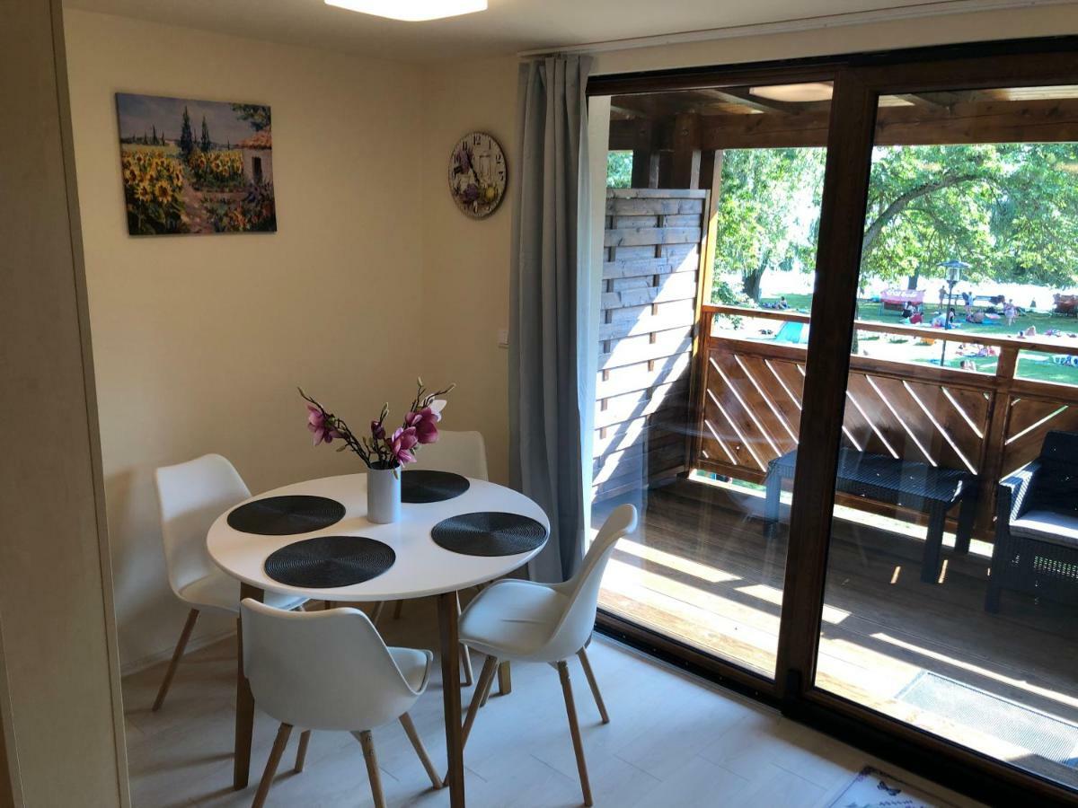 Beachfront Studio Apartman Aparthotel Balatonfuzfo Luaran gambar